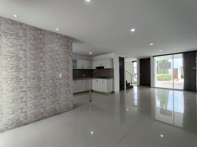 Casa de 3 alcobas en venta en La Floresta, Los Patios, 120 m² · foto 3 de 19