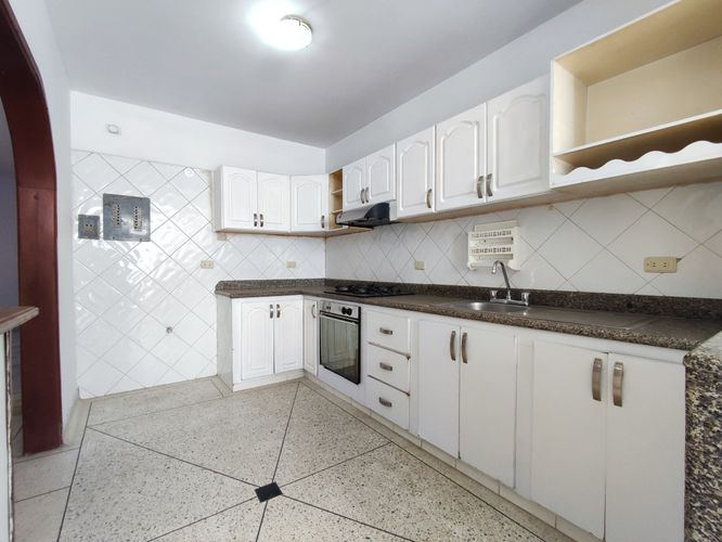 Casa de 3 alcobas en venta en Ceiba Ii, Cúcuta, 210 m² · foto 4 de 19