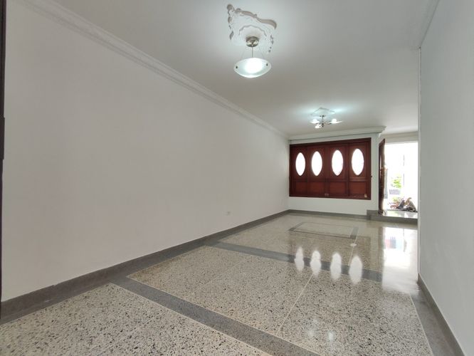 Casa de 3 alcobas en venta en Torcoroma Ii Sc I, Cúcuta, 192 m² · foto 2 de 16
