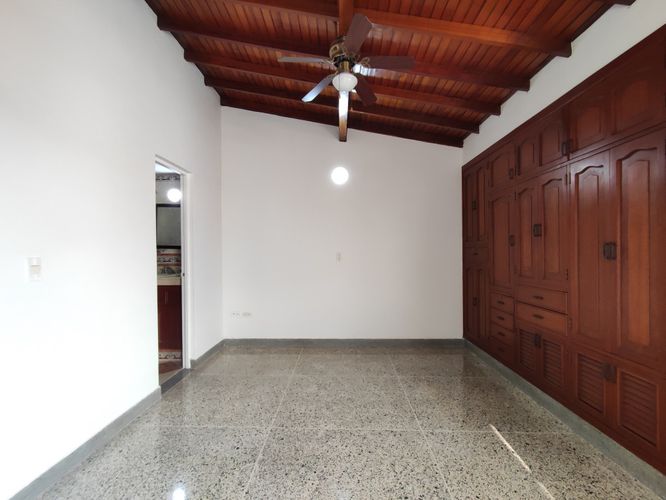 Casa de 3 alcobas en venta en Torcoroma Ii Sc I, Cúcuta, 192 m² · foto 8 de 16
