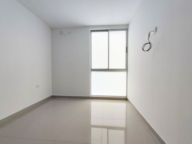 Apartamento de 3 alcobas en venta en La Floresta, Los Patios, 79 m² · foto 6 de 15
