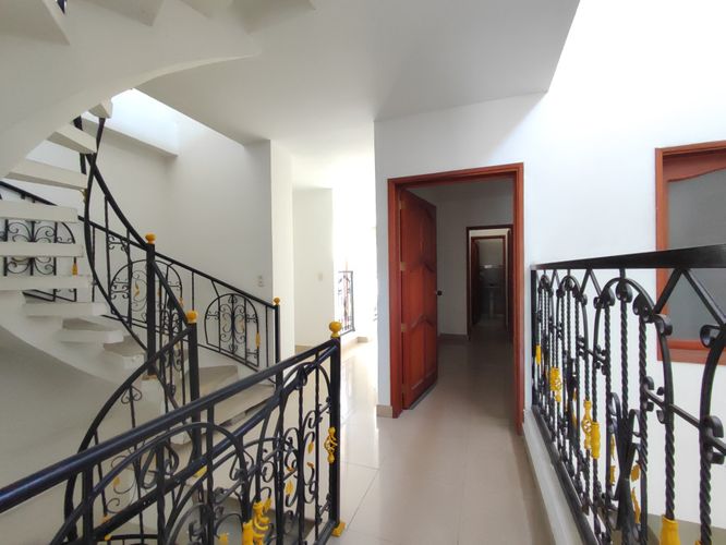 Casa de 5 alcobas en venta en Santa Lucia, Cúcuta, 279 m² · foto 14 de 24