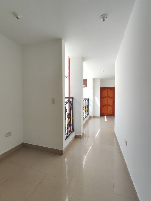 Casa de 5 alcobas en venta en Santa Lucia, Cúcuta, 279 m² · foto 18 de 24