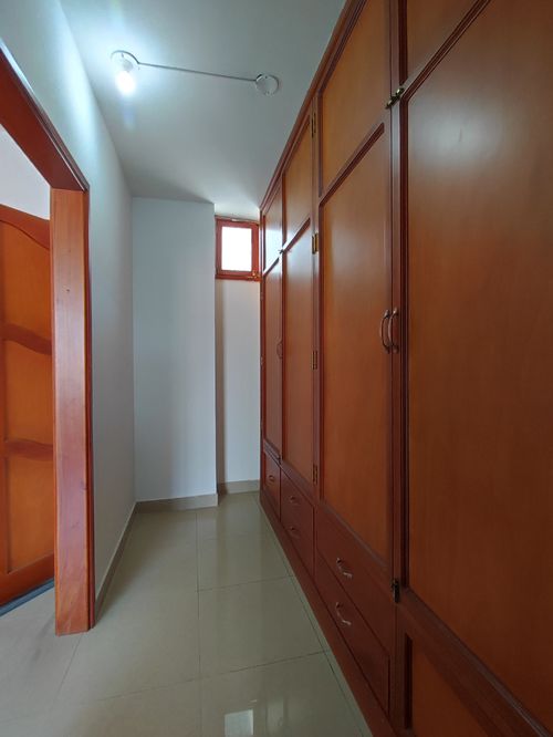 Casa de 5 alcobas en venta en Santa Lucia, Cúcuta, 279 m² · foto 20 de 24