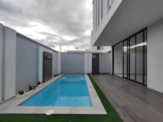 Casa de 3 alcobas en venta en Villa Antigua, Villa del Rosario, 280 m² · foto 8 de 20