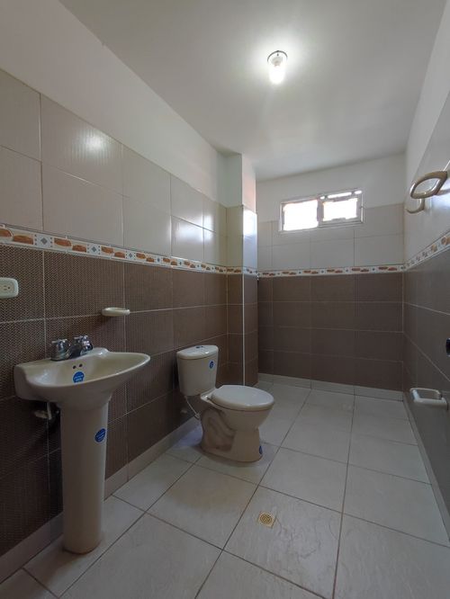Casa de 5 alcobas en venta en Santa Lucia, Cúcuta, 279 m² · foto 21 de 24