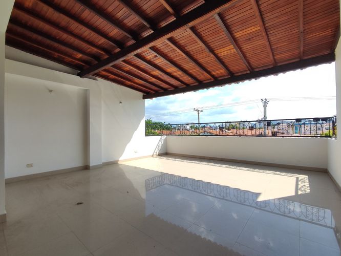 Casa de 5 alcobas en venta en Santa Lucia, Cúcuta, 279 m² · foto 22 de 24