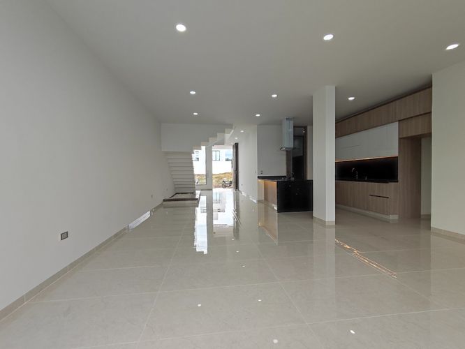 Casa de 3 alcobas en venta en Villa Antigua, Villa del Rosario, 280 m² · foto 10 de 20