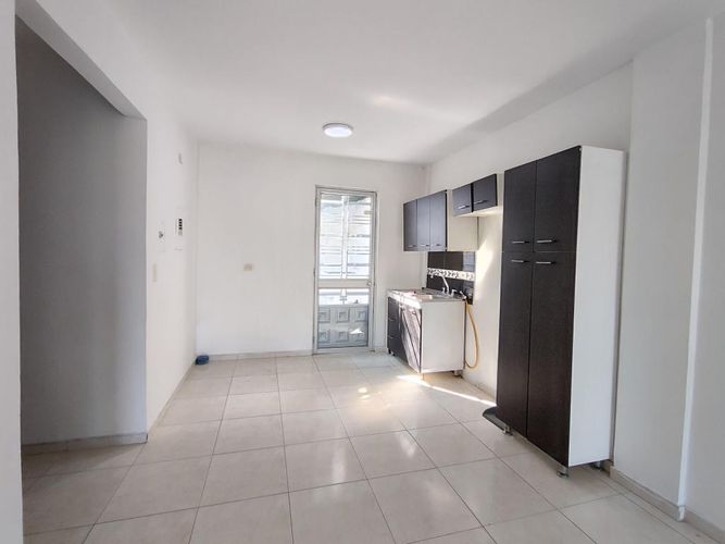 Casa de 2 alcobas en venta en Ub. Portal De Los Alcaceres, Villa del Rosario, 70 m² · foto 2 de 7