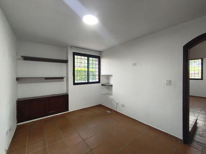 Casa de 5 alcobas en venta en Lomita Hermosa, Villa del Rosario, 176 m² · foto 4 de 15
