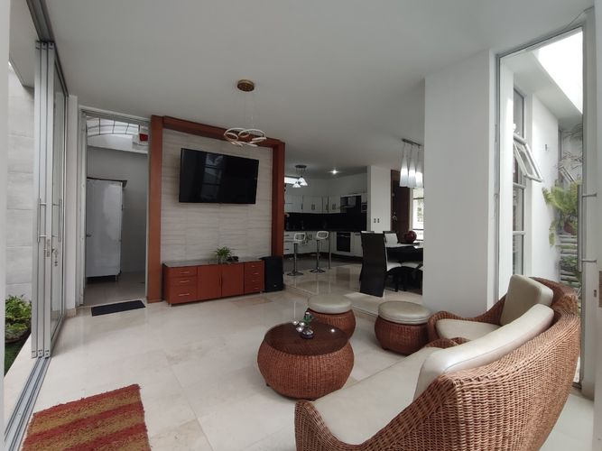 Casa de 4 alcobas en venta en La Floresta, Los Patios, 420 m² · foto 5 de 23