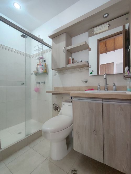 Casa de 4 alcobas en venta en La Floresta, Los Patios, 420 m² · foto 18 de 23