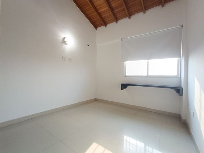 Apartamento de 3 alcobas en venta en Cr Alicante, Cúcuta, 100 m² · foto 5 de 14