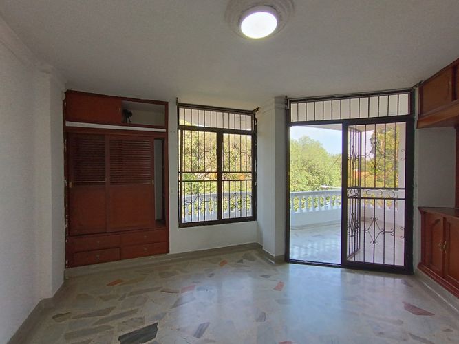 Casa de 5 alcobas en venta en Bellavista, Cúcuta, 263 m² · foto 11 de 24