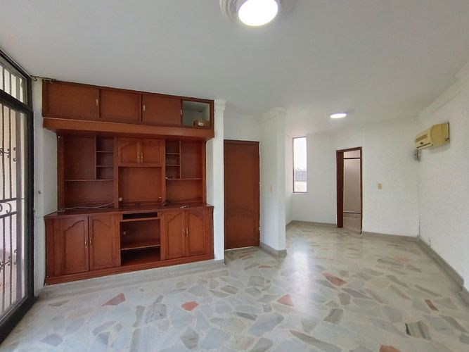 Casa de 5 alcobas en venta en Bellavista, Cúcuta, 263 m² · foto 13 de 24