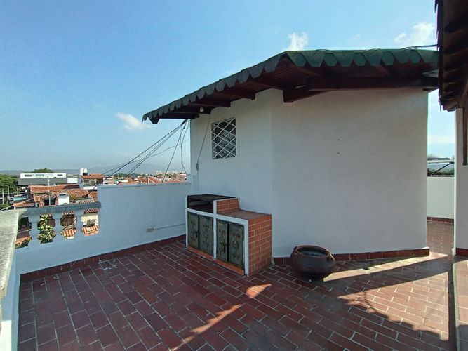 Casa de 5 alcobas en venta en Bellavista, Cúcuta, 263 m² · foto 22 de 24