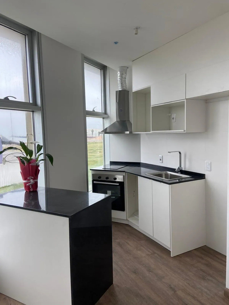 ALQUILER EN CIUDAD VIEJA, PROXIMO AL PUERTO, A ESTRENAR, 1 DORMITORIO, GASTOS BAJOS · Foto 1