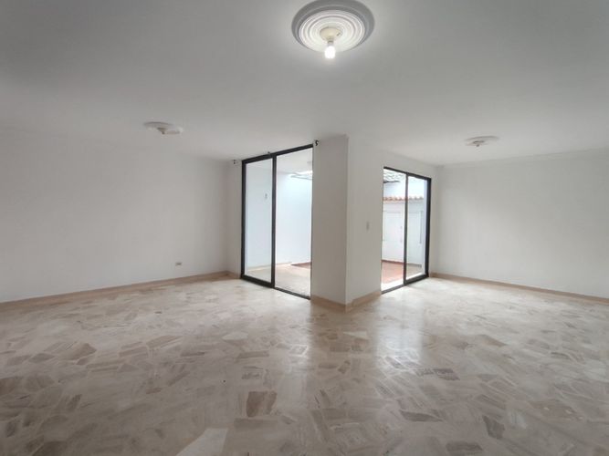 Casa de 3 alcobas en venta en Prados Club, Cúcuta, 134 m² · foto 3 de 18