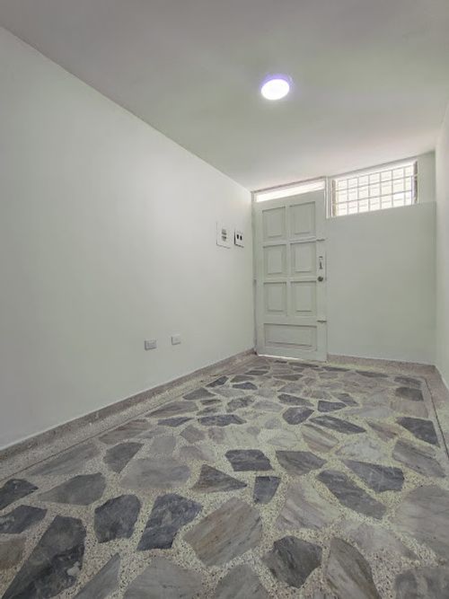 Casa de 4 alcobas en venta en Blanco, Cúcuta, 234 m² · foto 4 de 14