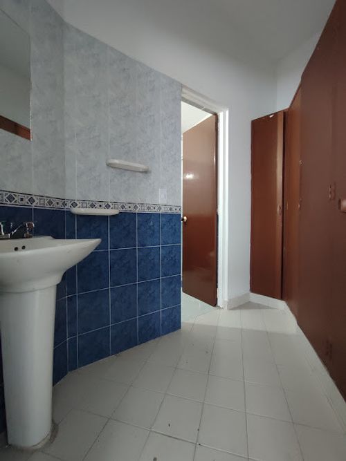 Casa de 4 alcobas en venta en Blanco, Cúcuta, 234 m² · foto 9 de 14