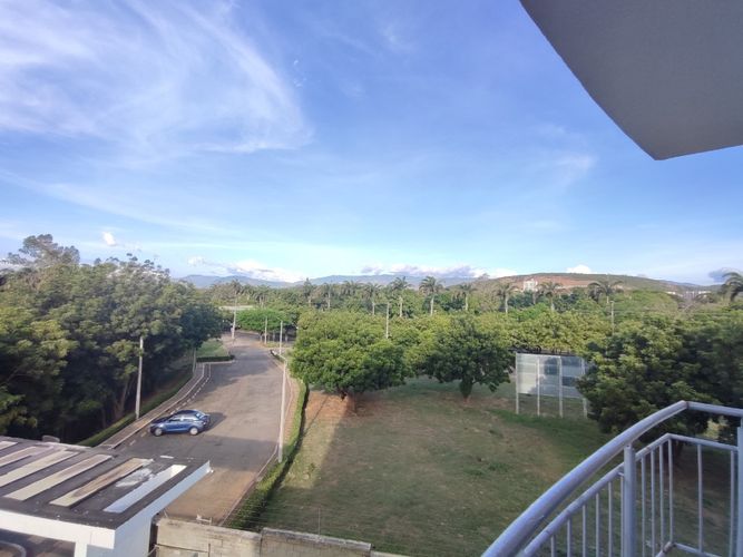Apartamento de 3 alcobas en venta en Los Colorados, Los Patios, 70 m² · foto 3 de 16