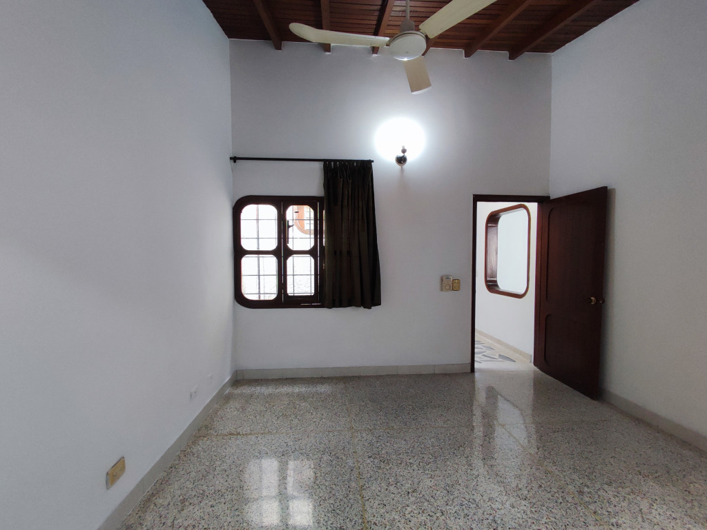 Apartamento en venta en La Riviera, Cúcuta · foto 6 de 15