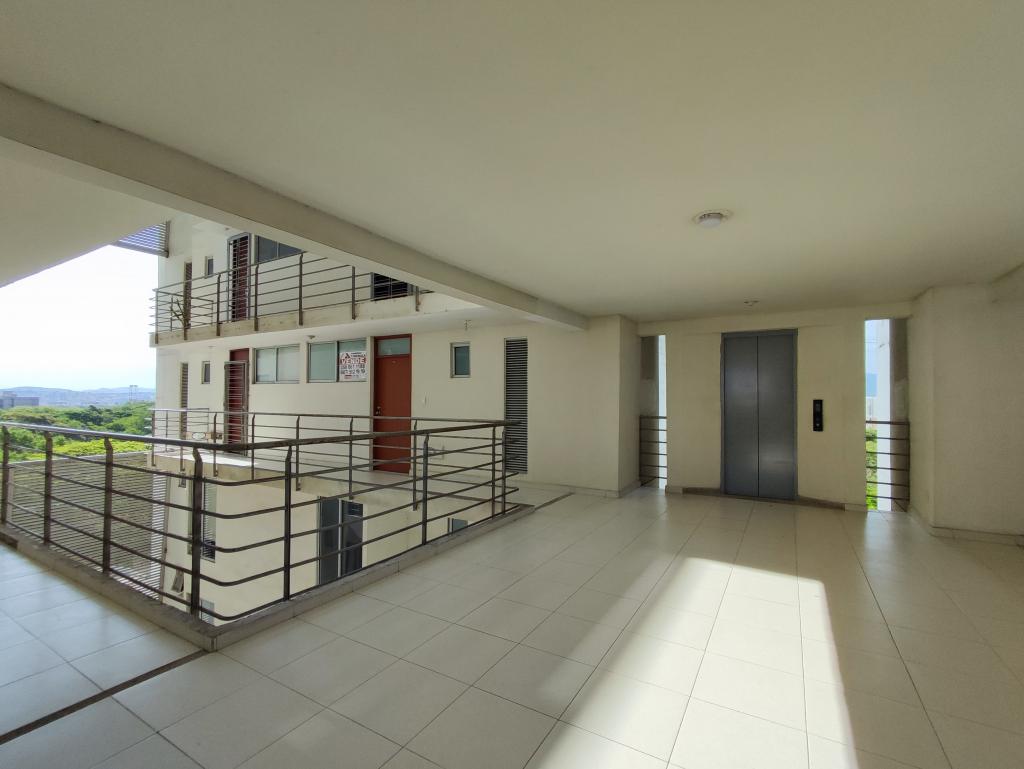 Apartamento en venta en Prados Del Este, Cúcuta · foto 14 de 15
