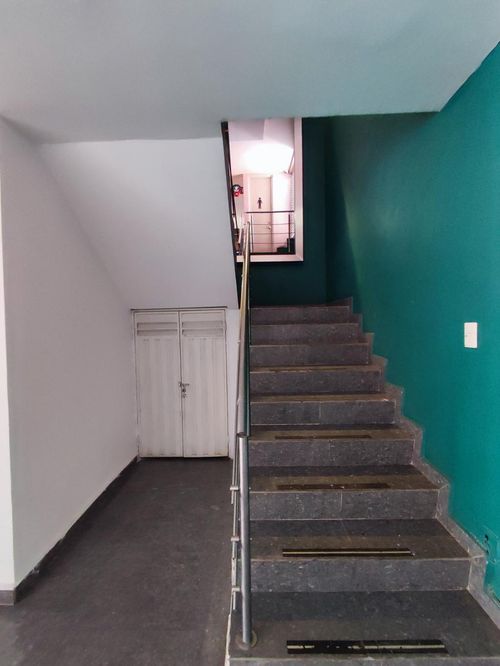 Edificio en venta en Caobos, Cúcuta, 677 m² · foto 2 de 14