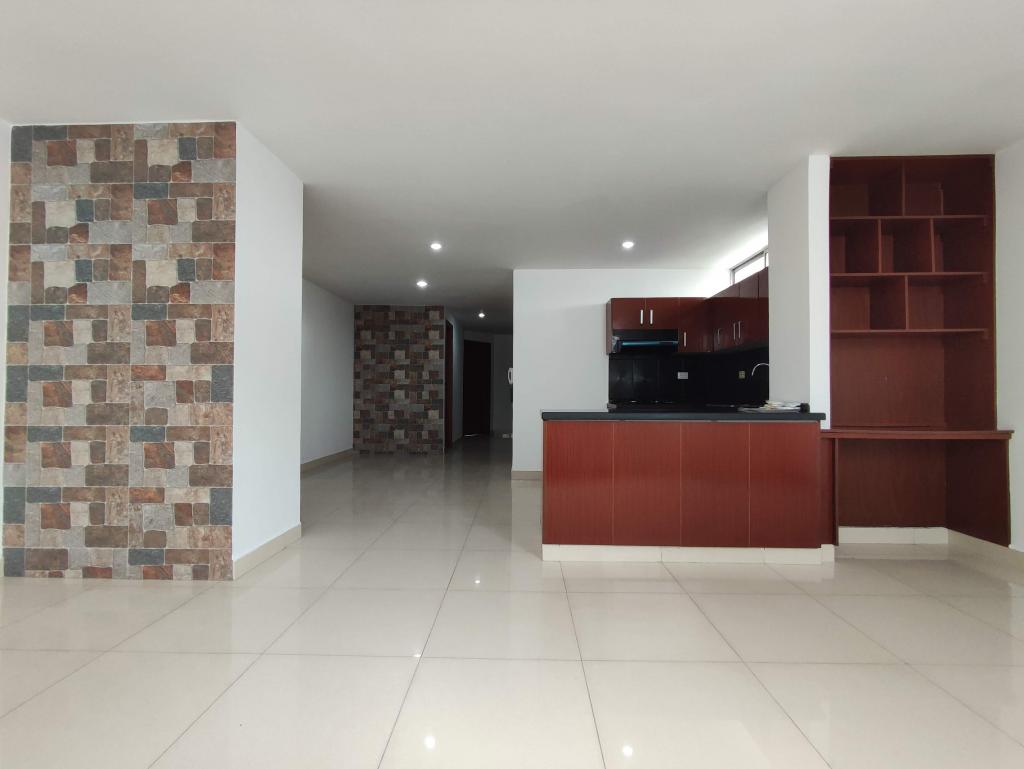 Apartamento en venta en La Riviera, Cúcuta · foto 3 de 24