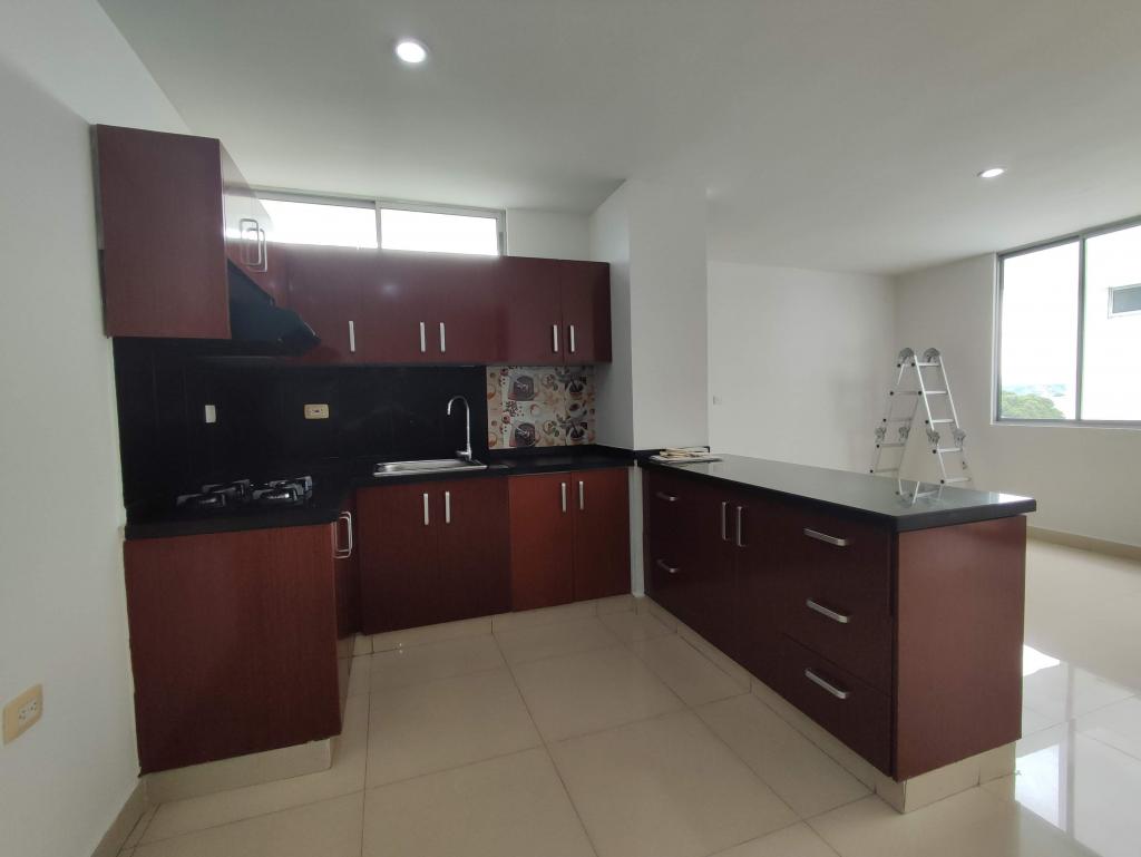 Apartamento en venta en La Riviera, Cúcuta · foto 8 de 24