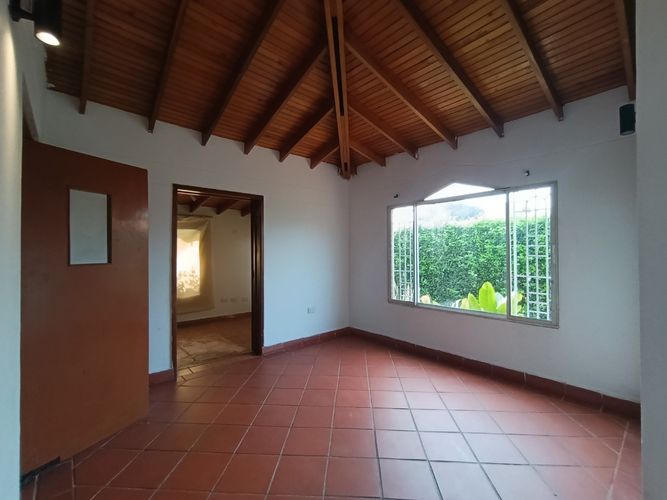 Casa de 4 alcobas en venta en Tamacoa Campestre, Villa del Rosario, 194 m² · foto 2 de 16