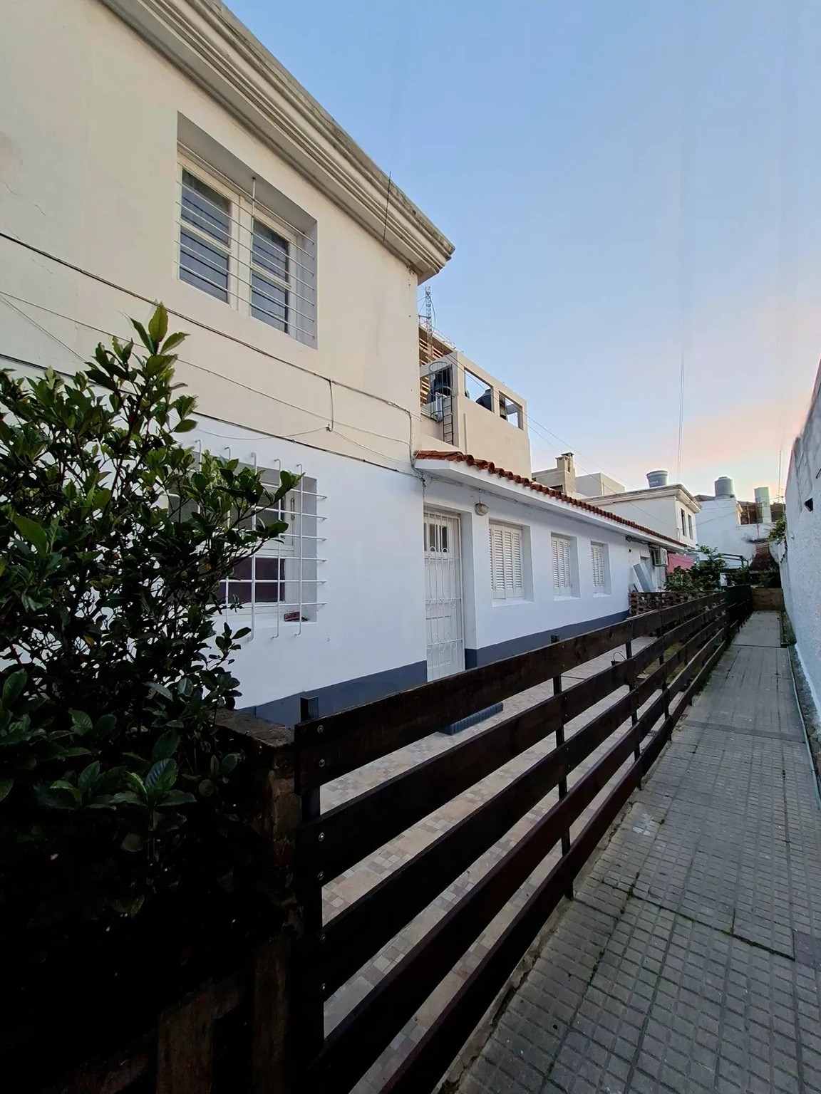ALQUILER EN LA BLANQUEADA/ UNION, 3 DORMITORIOS, DUPLEX, LATERAL, JARDIN, SIN GASTOS COMUNES