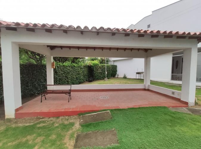 Casa de 3 alcobas en venta en La Floresta, Los Patios, 207 m² · foto 20 de 22