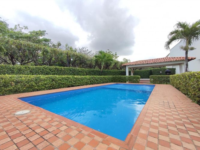 Casa de 3 alcobas en venta en La Floresta, Los Patios, 207 m² · foto 21 de 22