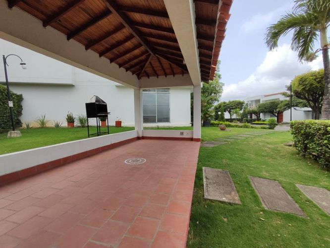 Casa de 3 alcobas en venta en La Floresta, Los Patios, 207 m² · foto 22 de 22