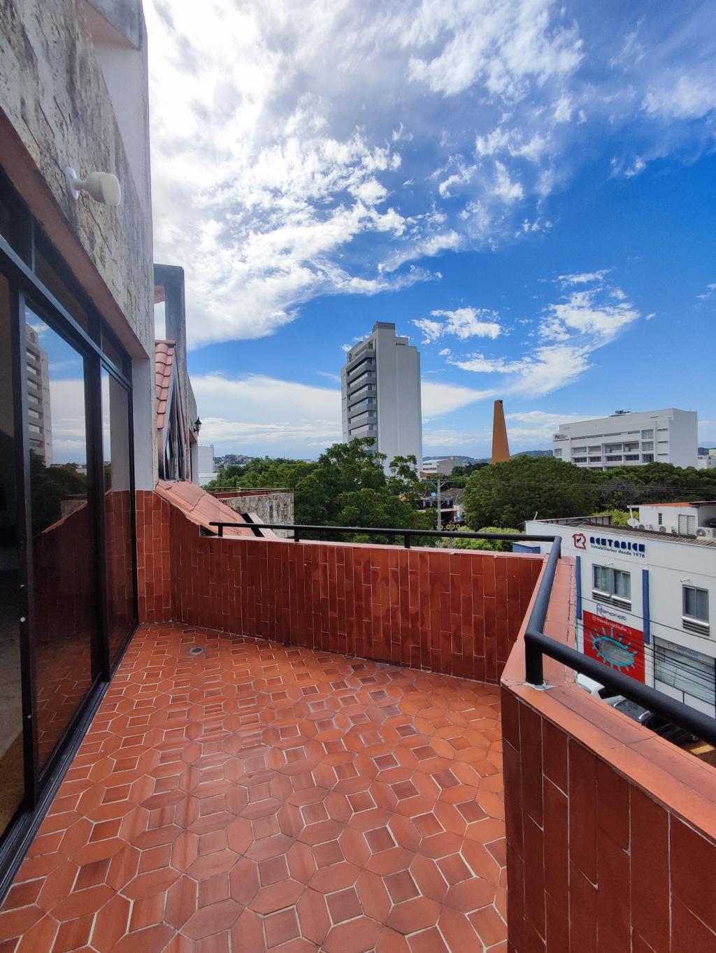 Apartamento en venta en Caobos, Cúcuta · foto 2 de 17