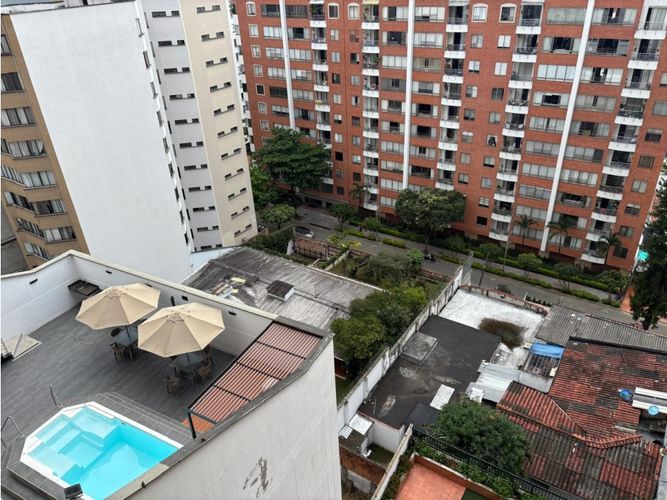 Apartamento de 5 alcobas en venta en Cabecera Del Llano, Bucaramanga, 220 m² · foto 2 de 11