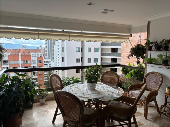 Apartamento de 5 alcobas en venta en Cabecera Del Llano, Bucaramanga, 220 m² · foto 5 de 11