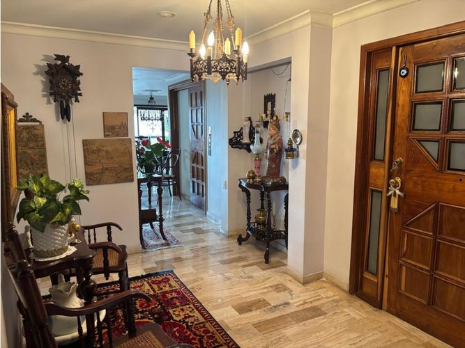 Apartamento de 5 alcobas en venta en Cabecera Del Llano, Bucaramanga, 220 m² · foto 6 de 11