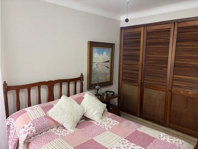Apartamento de 5 alcobas en venta en Cabecera Del Llano, Bucaramanga, 220 m² · foto 9 de 11