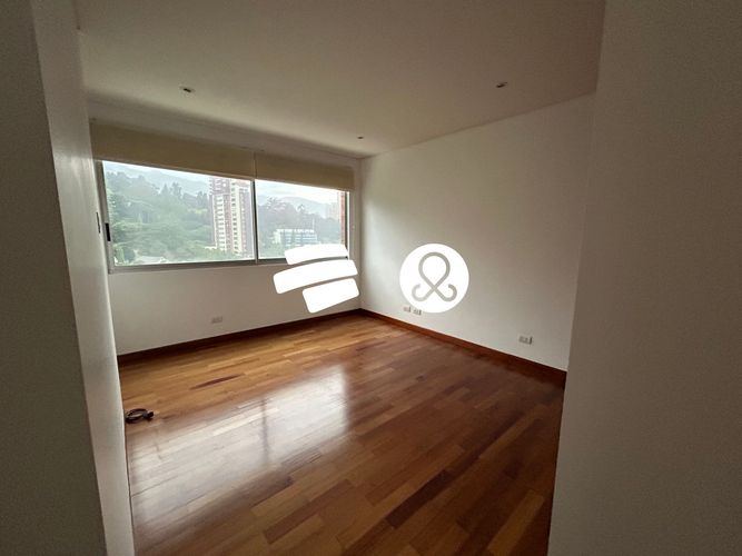 Apartamento de 3 alcobas en venta en Los Balsos, Medellín, 272 m² · foto 17 de 21