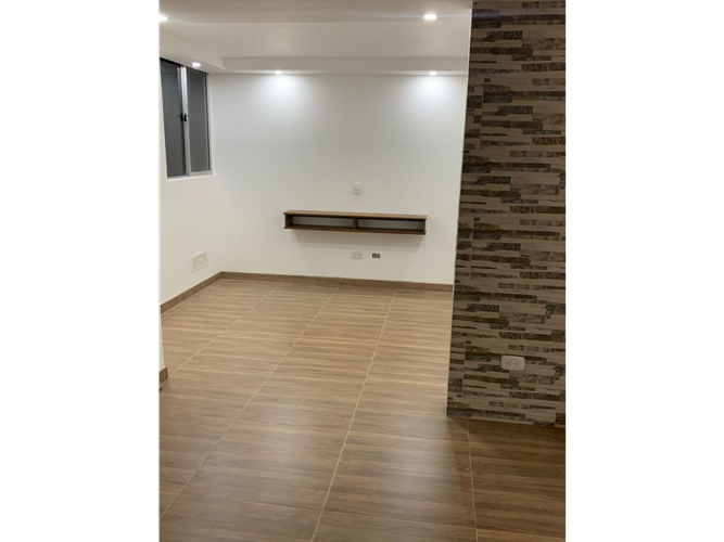 Apartamento de 2 alcobas en venta en Conjunto Residencial Provenzal, Madrid, 60 m² · foto 4 de 14