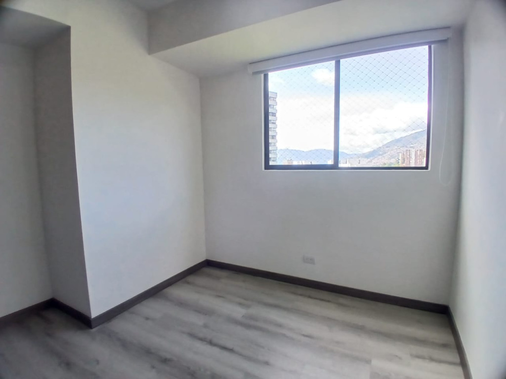 Apartamento en arriendo en El Poblado, Medellín · foto 8 de 12