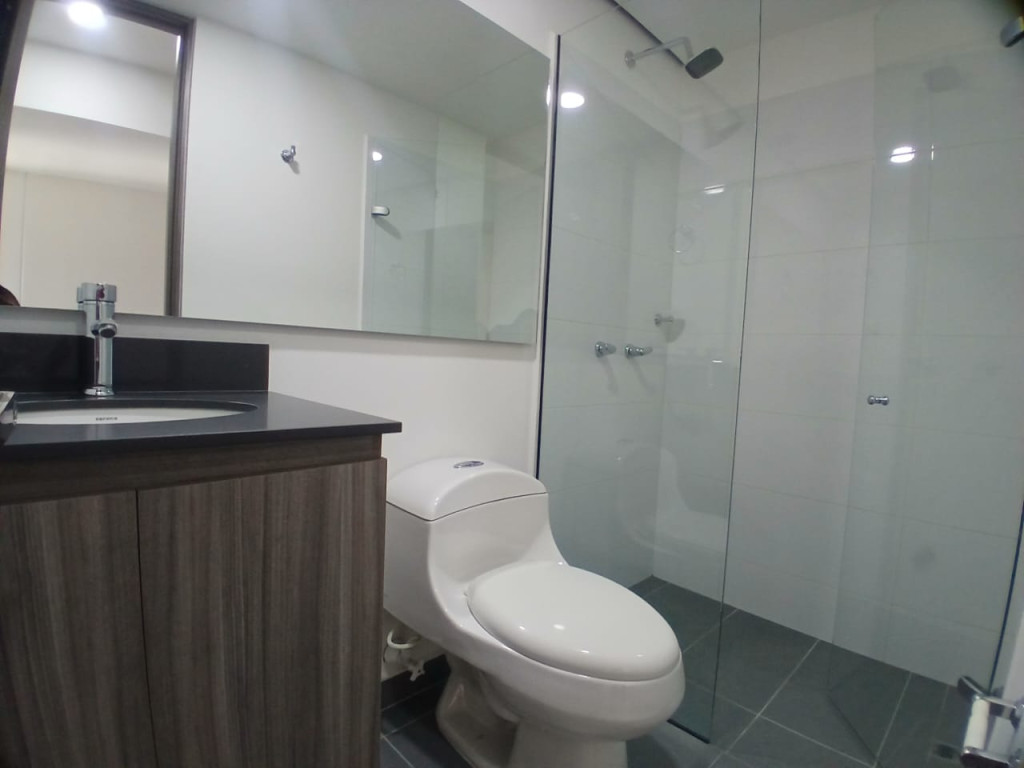 Apartamento en arriendo en El Poblado, Medellín · foto 10 de 12
