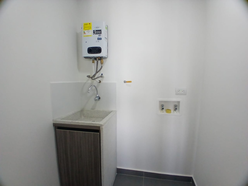 Apartamento en arriendo en El Poblado, Medellín · foto 12 de 12