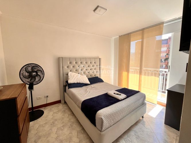 Apartamento de 3 alcobas en arriendo en El Diamante No. 2, Medellín, 90 m² · foto 3 de 24
