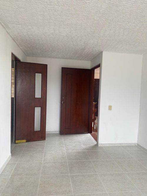 Apartamento de 3 alcobas en venta en Manzanares, Cali, 61 m² · foto 2 de 23