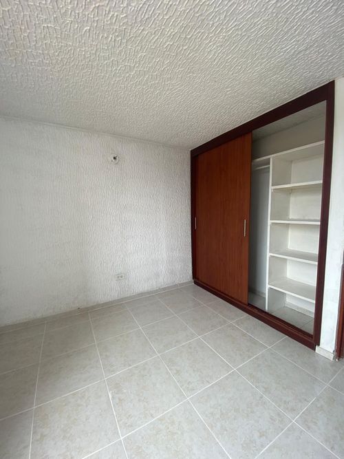 Apartamento de 3 alcobas en venta en Manzanares, Cali, 61 m² · foto 13 de 23