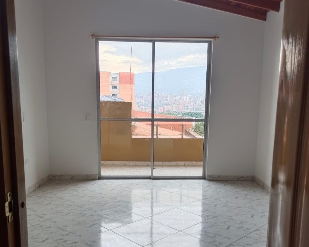 Apartamento en venta en Los Naranjos, Itagüí · foto 4 de 12