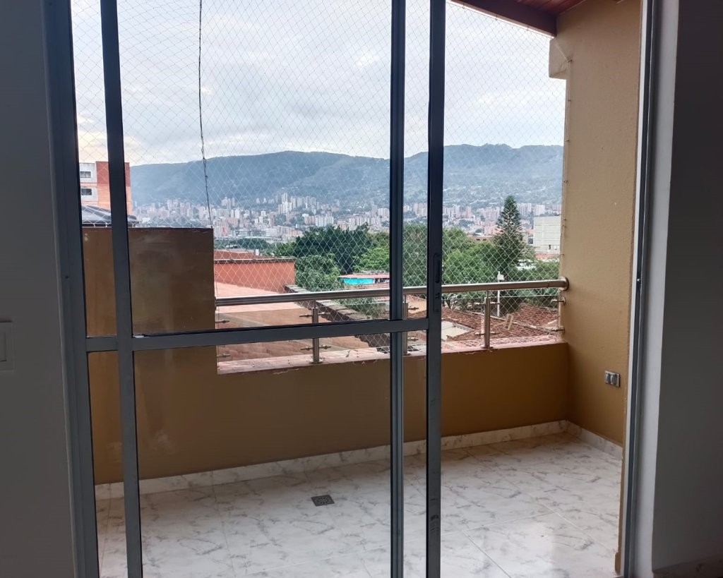 Apartamento en venta en Los Naranjos, Itagüí · foto 11 de 12
